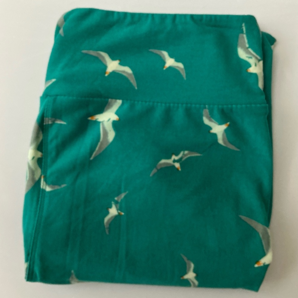 Lularoe New OS Leggings - Cute Seagulls